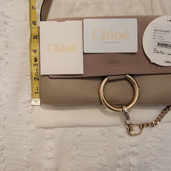 Chloe Faye Shoulder Bag in Motty Grey - Picture 9 of 9